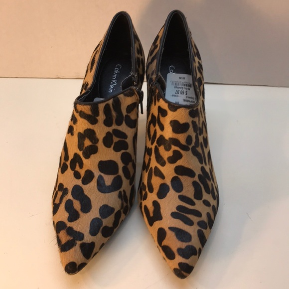 Calvin Klein Leopard Print PointedToe Booties Sz 9 - Picture 2 of 8